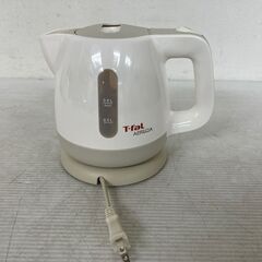 ティファール 電気ケトル BF802 0.8L 1250W 白色 動作確認済 電気湯沸器 T-fal APRECIA キッチン家電 湯沸かし ③ Y2071の画像