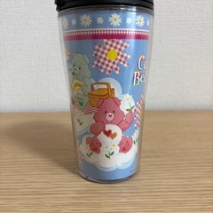 ケアベアのタンブラーの画像