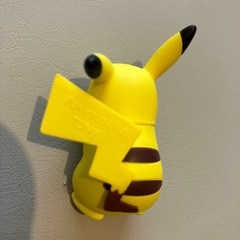 ポケモンセンター　ピカチュウ　フィギュア
の画像
