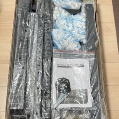 8月末まで値下げ中【ほぼ新品】コンパクトにまとめました！　バーベルセット、ベンチプレスラック、ベンチの画像