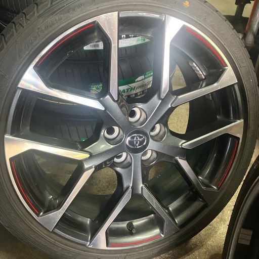 値引き　美品　夏タイヤ　アルミホイル付　 255/40R18 トヨタ　ダンロップ　