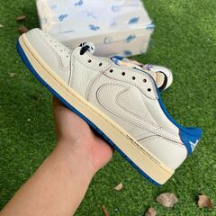 Travis Scott x Fragment Design x Air Jordan 1 DM7866-104の画像