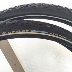 ロードバイク用　スパイクタイヤ　SCHWALBE マラソンウィンター　の画像