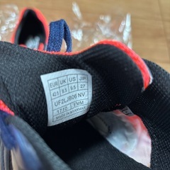 umbra トレーニングシューズ 27cmの画像