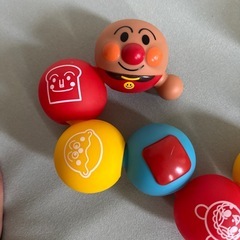 アンパンマン ムニュッ!とつなげてポン! 育脳ボールパズルの画像