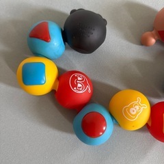アンパンマン ムニュッ!とつなげてポン! 育脳ボールパズルの画像