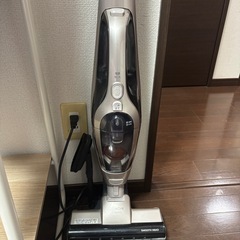 日立充電式掃除機PV-B200Gの画像