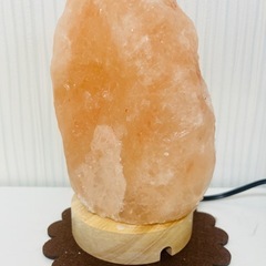 【新品】ヒマラヤ岩塩ランプの画像