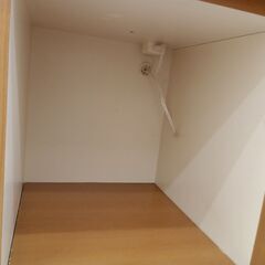 リユースのサカイ栃木店★ジモティ割あり★ 松田家具 食器棚 ライトブラウン W118×D40×H202 クリーニング済み TC10208の画像