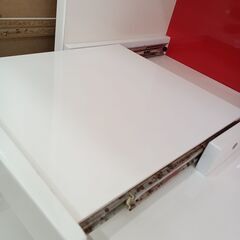 リユースのサカイ栃木店★ジモティ割あり★  食器棚 ホワイト×レッド W120.5×D56×H206 クリーニング済み TC10209の画像