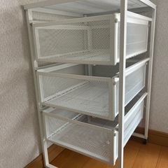 	•	スチール製3段チェスト 	•	スチール製3段収納ワゴン 	•	スチール製3段引き出しユニット（LENNART/レッナールト） の画像