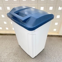 プラスチック製の収納ボックスをもらってくださいの画像