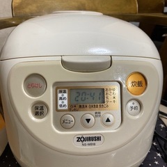 炊飯器の画像
