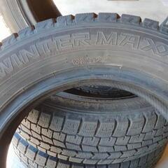 スタッドレスタイヤ　175/65R15の画像