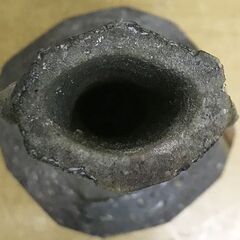 備前焼 伊勢崎紳 窯変 面取砧花入の画像