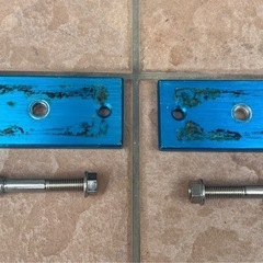ハイエース ちょい下げブロック（1cm）ロングボルトセット