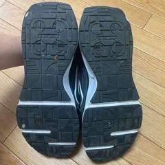 スニーカーの画像