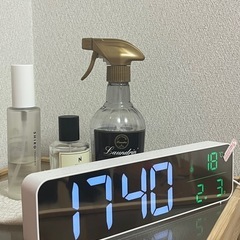 GePavinDa 10.4インチ 大画面デジタル置き時計（LEDミラータイプ）の画像
