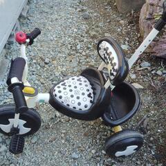 三輪車の画像