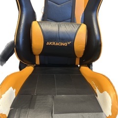 AKRACINGゲーミングチェア オレンジ 引取り限定の画像