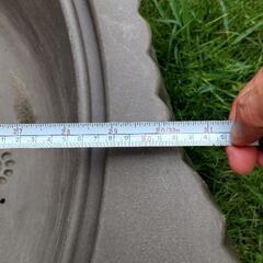 砂場の入れ物（プーさんの切り株）の画像