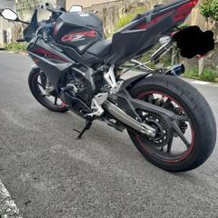 ホンダ CBR250RR マットブラック/レッド 250cc 2017年式ABS付きの画像