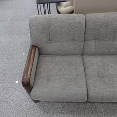 ジモティー見た！で5%OFF【3人掛けソファ】カリモク karimoku WS3003 3シーター ファブリック アームチェア ソファ の画像
