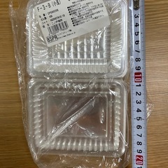 使い捨てプラスチック容器の画像
