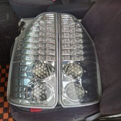 ヴォクシー70LEDテールの画像