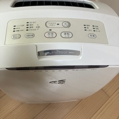 ダイキン　加湿ストリーマ空気清浄機　ACK55P-Wの画像
