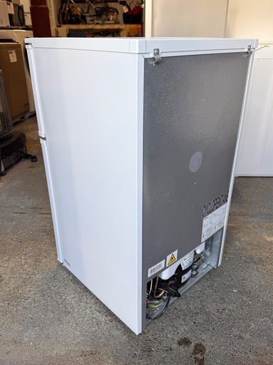 札幌市内配送可 【6ヵ月保証付き】 22年製 comfee' コンフィー 90L 2ドア小型冷蔵庫 RCT90WH/E 右開き