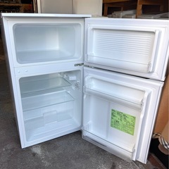 札幌市内配送可 【6ヵ月保証付き】 22年製 comfee' コンフィー 90L 2ドア小型冷蔵庫 RCT90WH/E 右開きの画像
