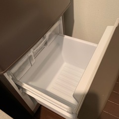 パナソニック　右開き138L冷蔵庫　NR-B149Wの画像