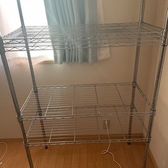 スチールラックの画像