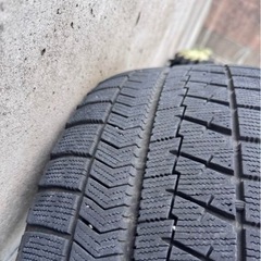 BRIDGESTONE BRIZZAK VRX 215/50R17 スタッドレスの画像