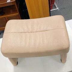 0813-088 カリモク家具オットマンの画像