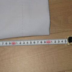 遮光カーテン　薄いグレー　縦220mm×横105mm ４枚セット　美品ですの画像