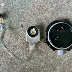 ＨＩＤ　バラスト　スズキ純正　右　ラパン他の画像