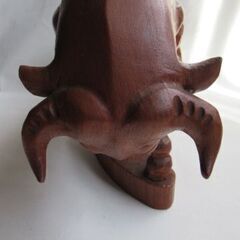 牛の置物・木彫・工芸・美術品の画像