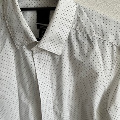 H&M スリムフィット ドット柄シャツ XSの画像