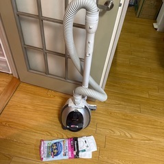 コード付き掃除機の画像