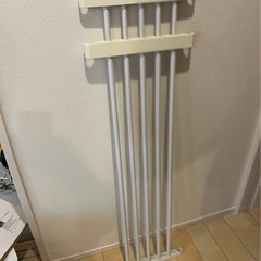 つっぱり棒用伸縮棚の画像