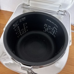 ［お引き取り先決定］パナソニック　5.5合　IH炊飯器 SR-HB108 2019年製の画像