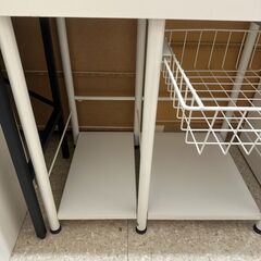 ★リユースのサカイ高崎店★TJ12478  レンジラック 白 H105.2×D41.8×W60 クリーニング済みの画像
