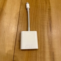Apple純正　Lightning - USB 3カメラアダプタの画像