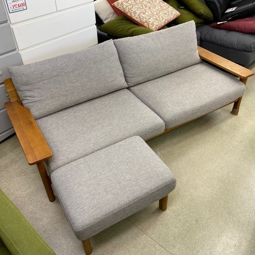 093★期間限定価格★Unico カバーリング3シーター オットマン付き