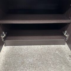 ★リユースのサカイ高崎店★TJ12482  食器棚 茶 H178.2×D39.5×W60 クリーニング済みの画像