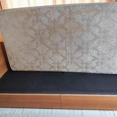 ベッドの画像