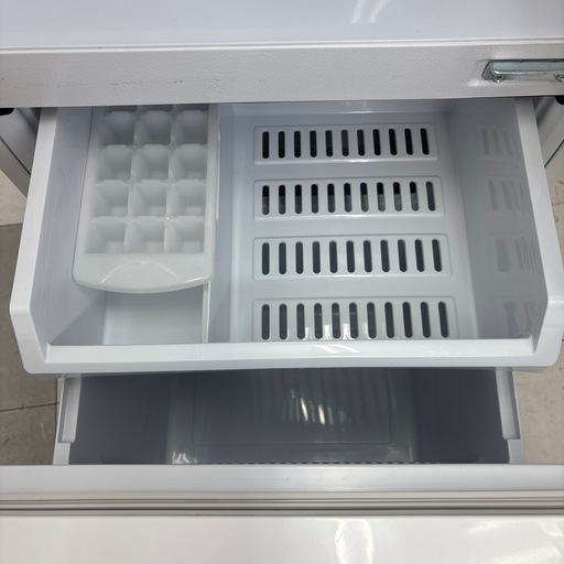 ★リユースのサカイ千葉中央店★期間限定割引有 AQUA 冷蔵庫　22年製　126L TC4206