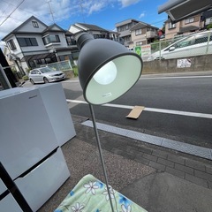 f●■IKEAイケア・LERSTA レールスタ フロアランプ/読書ランプ・ホワイトの画像